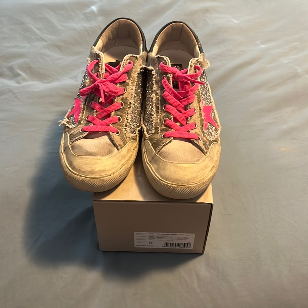 Golden Goose Super-Star 40 with box!